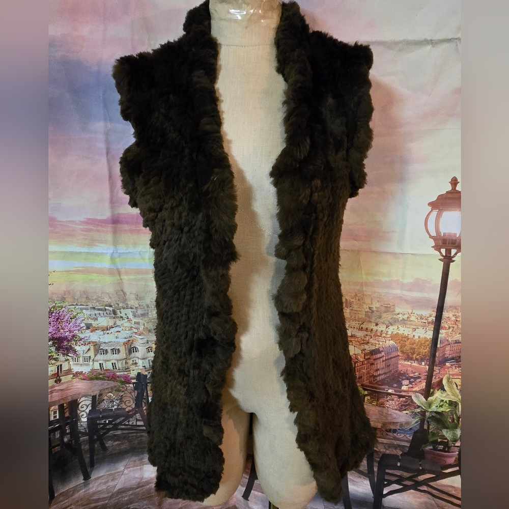 REAL.RABBIT FUR VEST - Picture 2 of 11